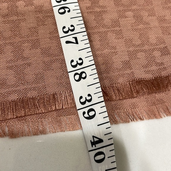 Tory Burch Mosaic logo jacquard scarf - Picture 5 of 6